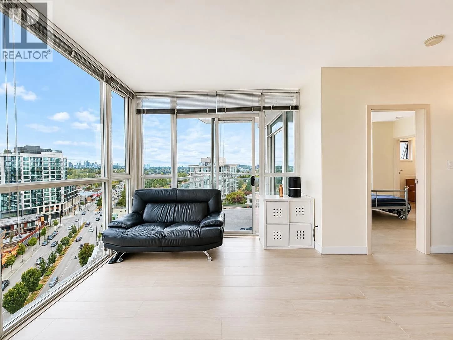#1307 4028 KNIGHT STREET, Vancouver, BC photo 2