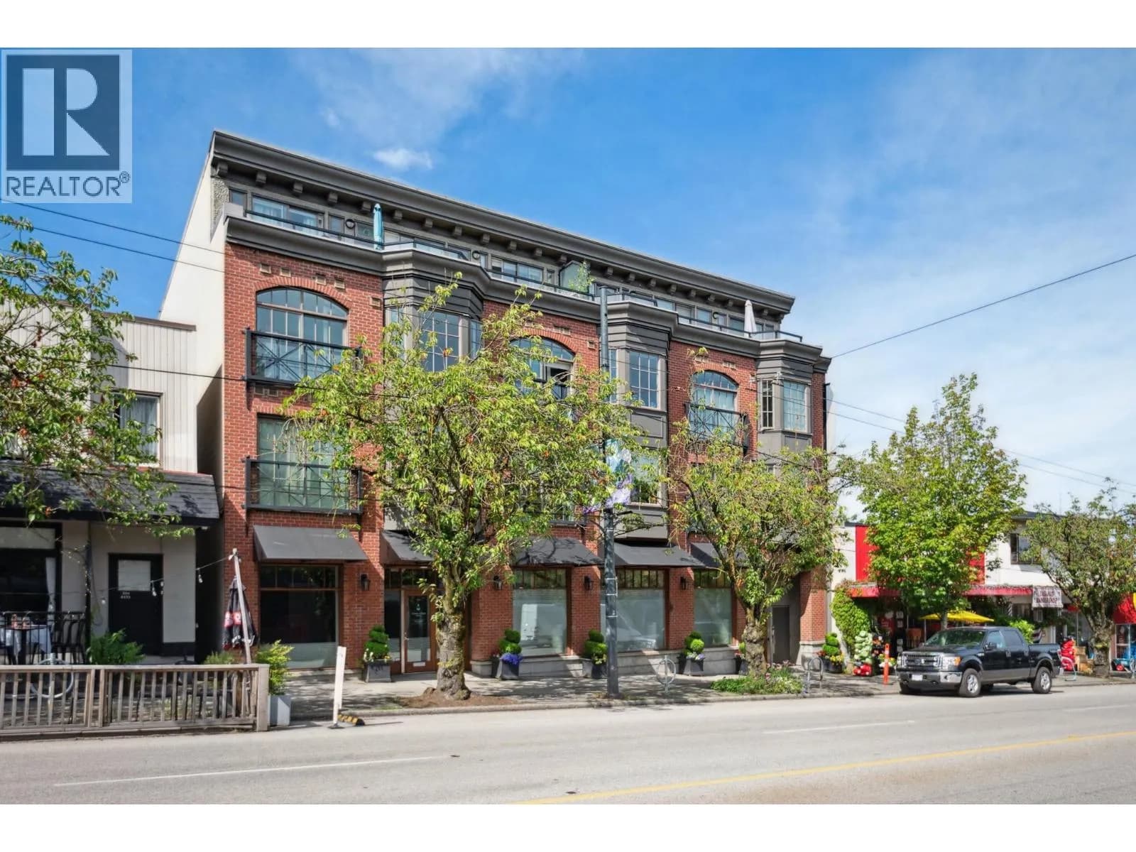 #306 4463 W 10TH AVENUE, Vancouver, BC photo 4