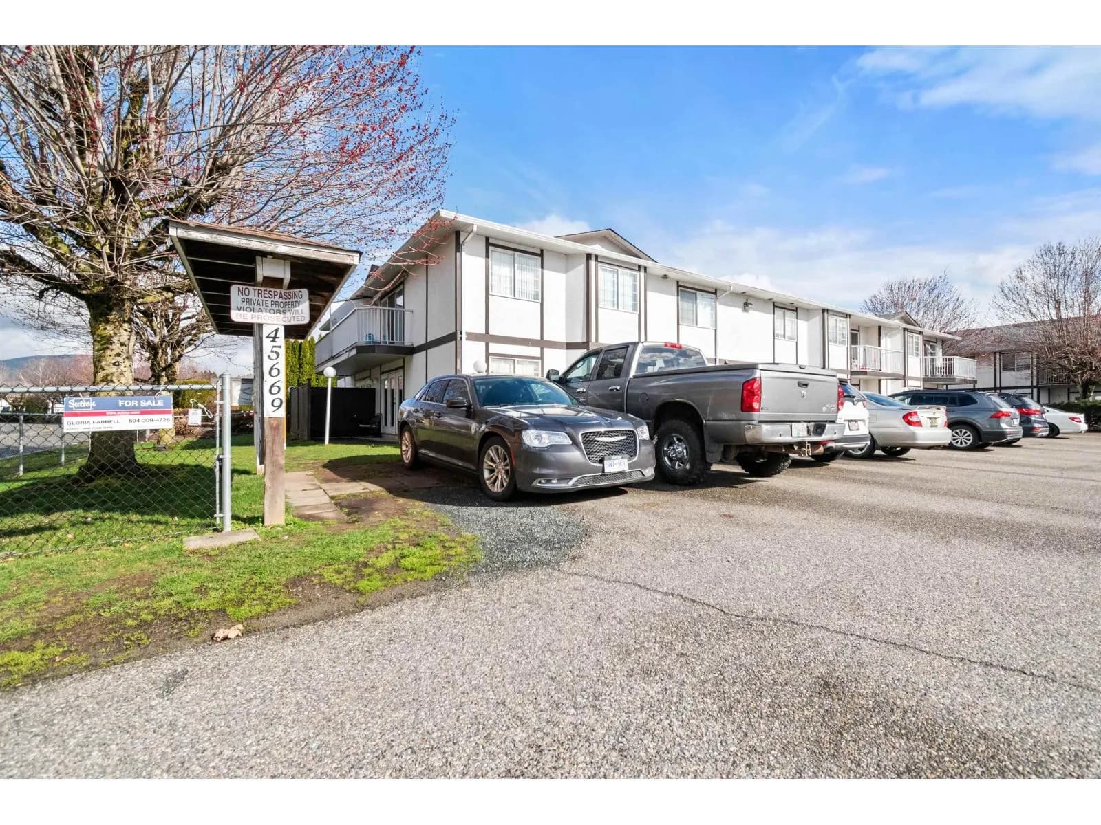 #215 45669 MCINTOSH DRIVE, Chilliwack, BC photo 2