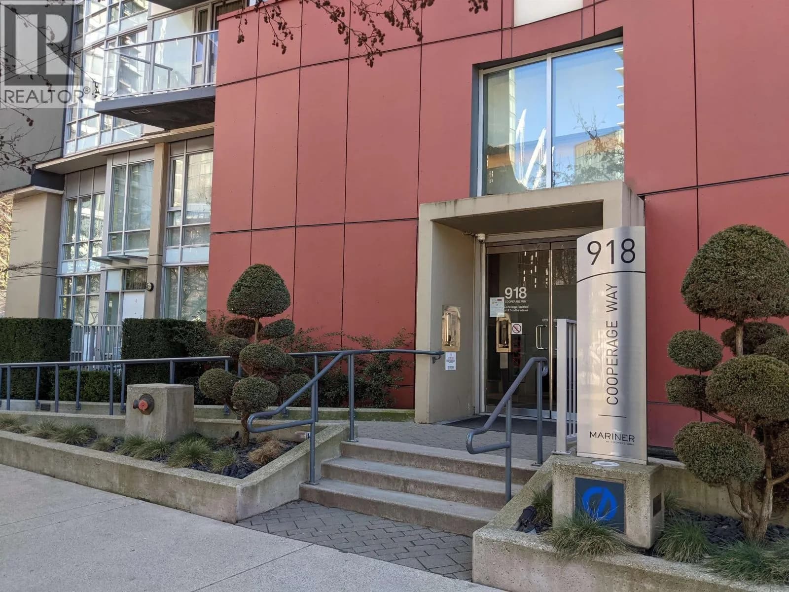 #2305 918 COOPERAGE WAY, Vancouver, BC photo 2