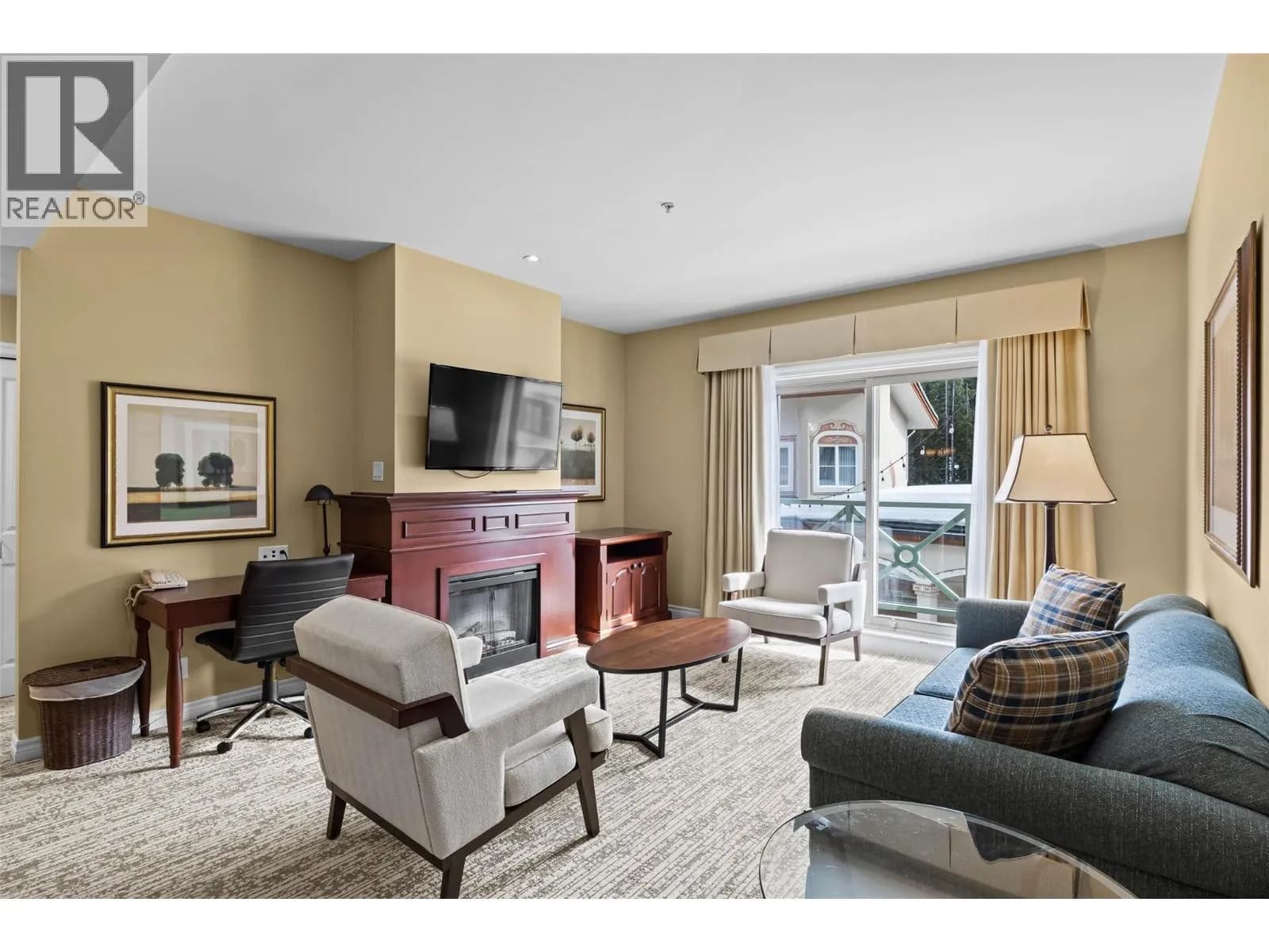 #1201ABCD 3250 Village Way, Sun Peaks, BC photo 4