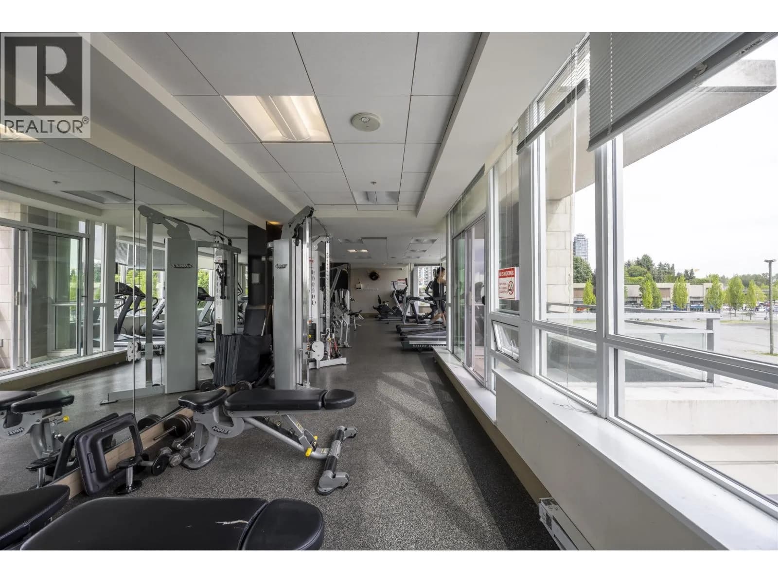 #701 2975 ATLANTIC AVENUE, Coquitlam, BC photo 2