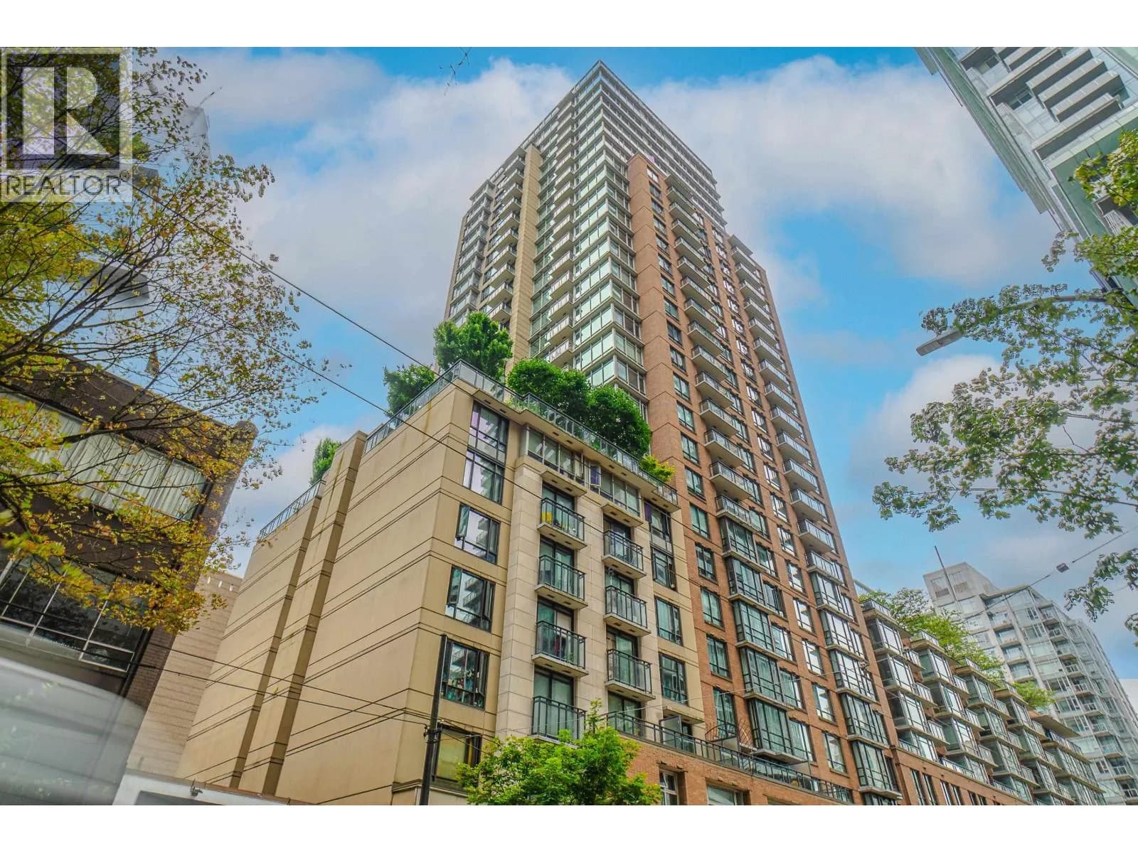 788 RICHARDS STREET, Vancouver