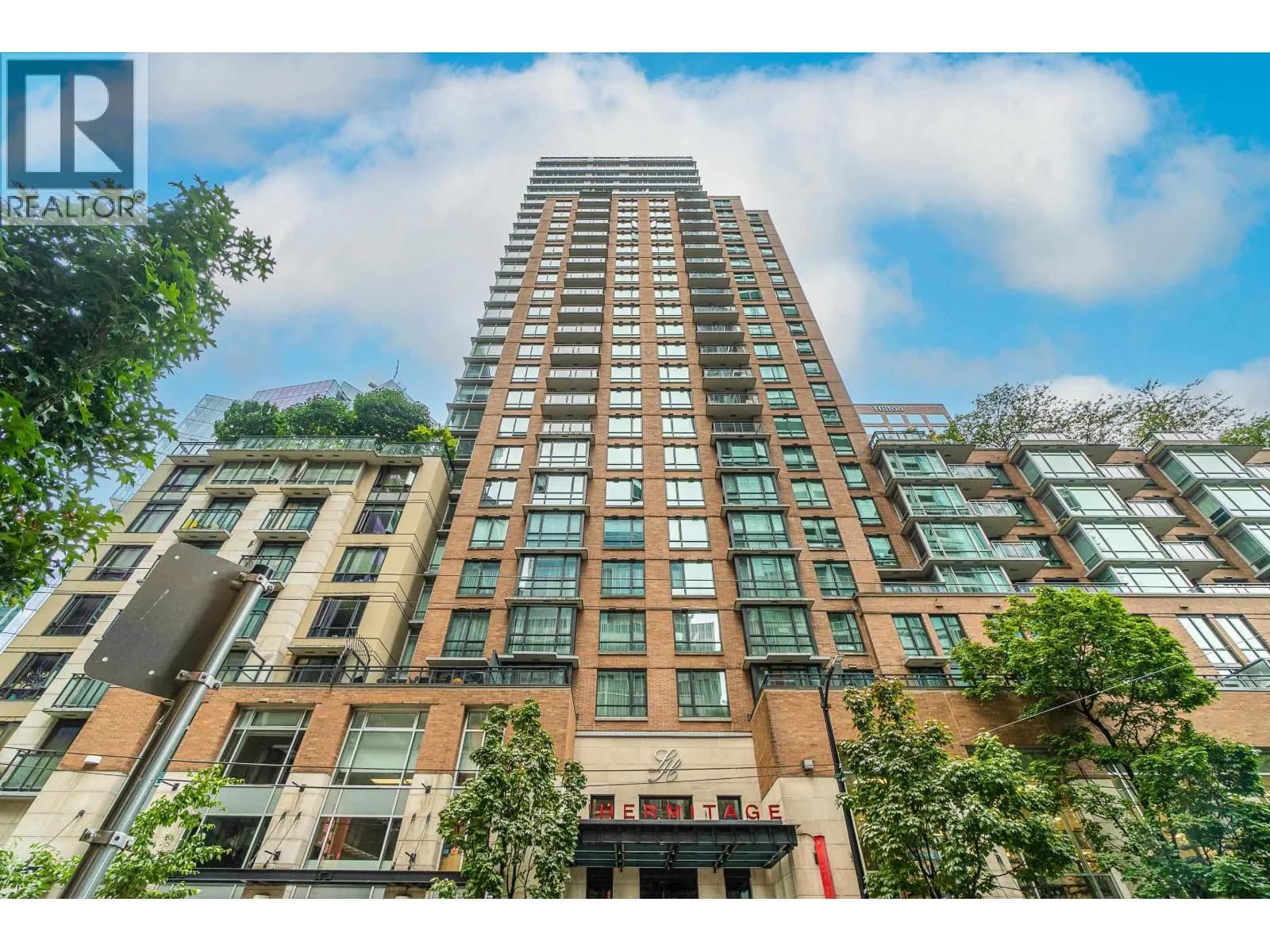 #1601 788 RICHARDS STREET, Vancouver, BC photo 2