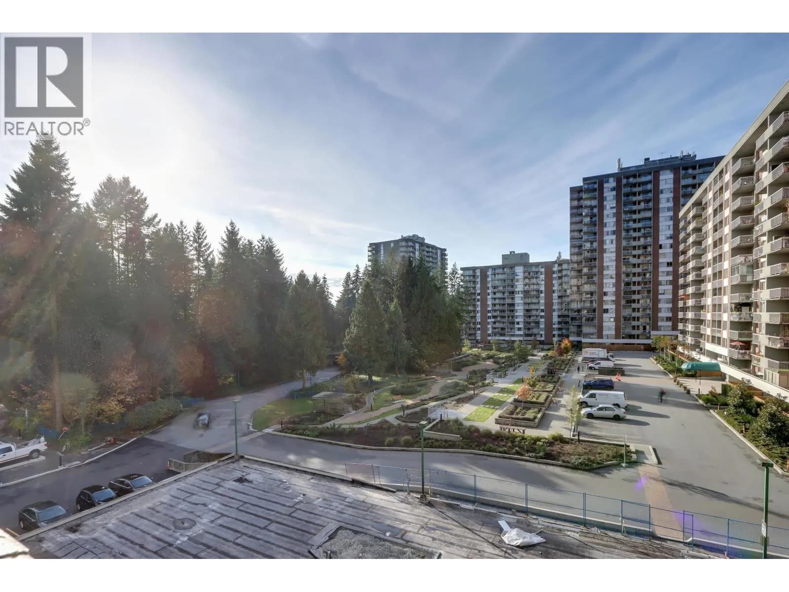 2008 FULLERTON AVENUE, North Vancouver