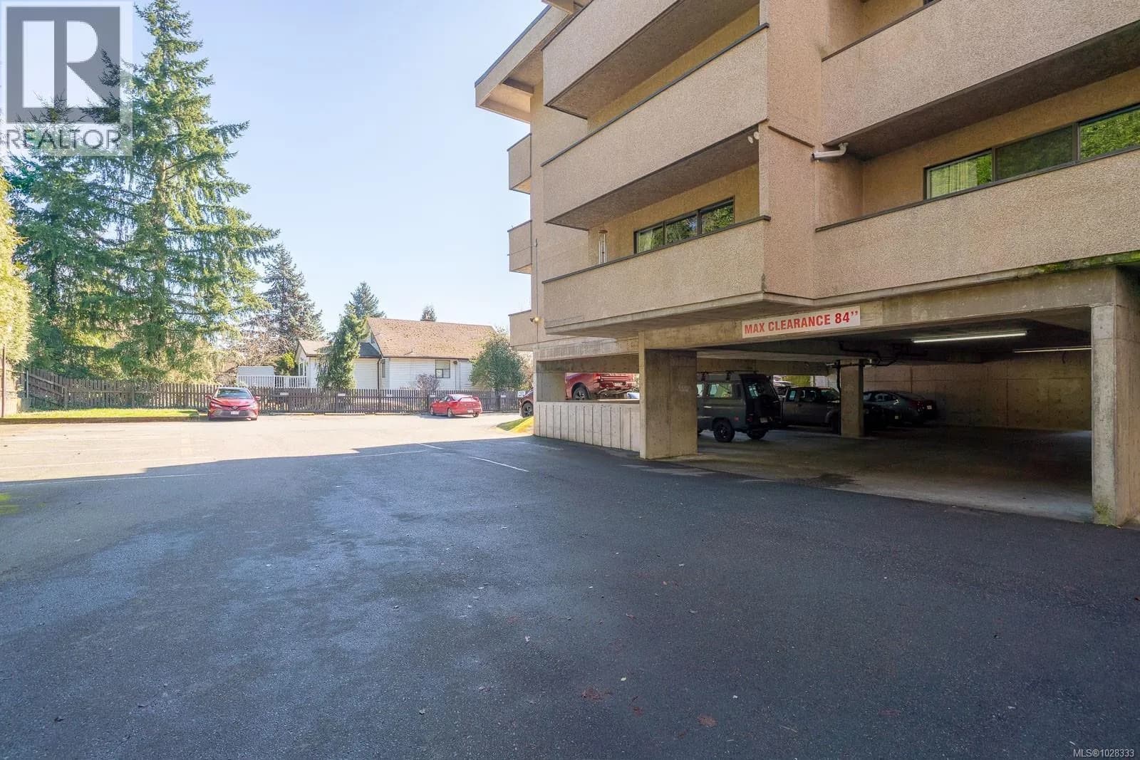#416 550 Bradley St, Nanaimo, BC photo 4