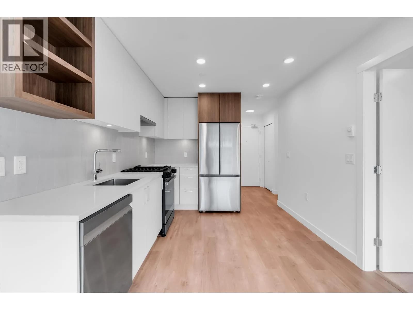 723 GROVER AVENUE, Coquitlam