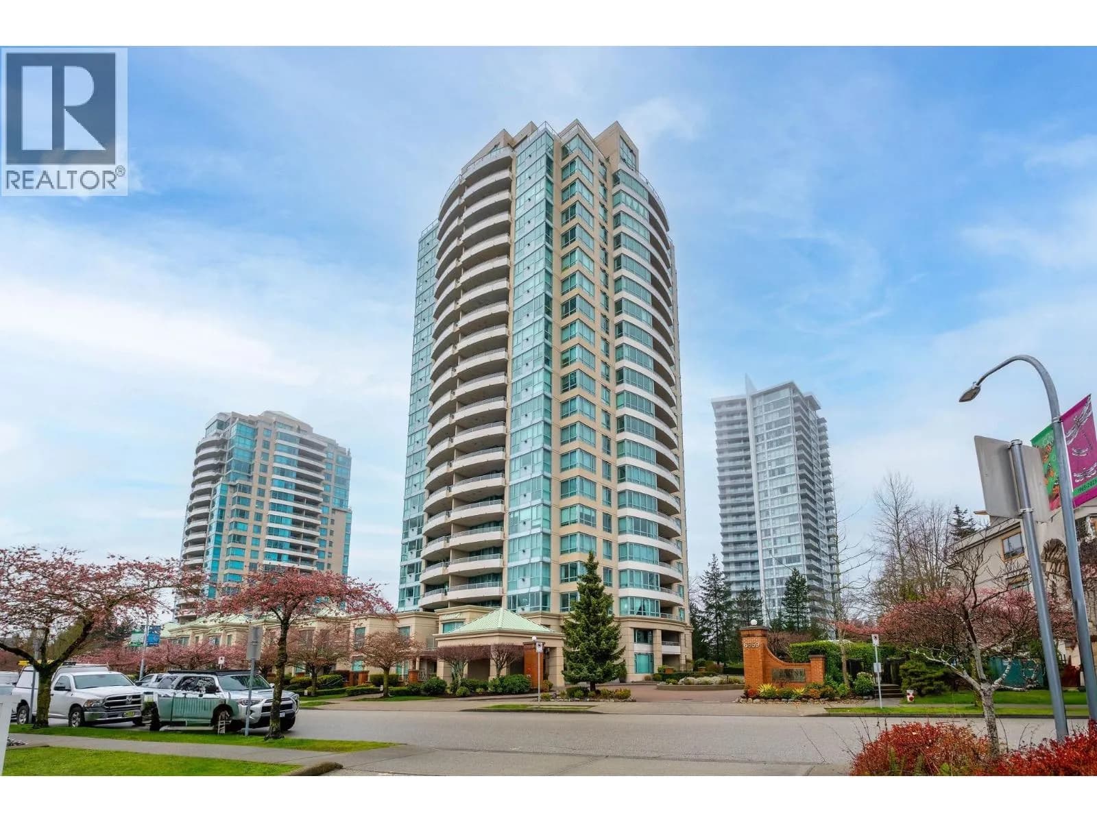 6659 SOUTHOAKS CRESCENT, Burnaby