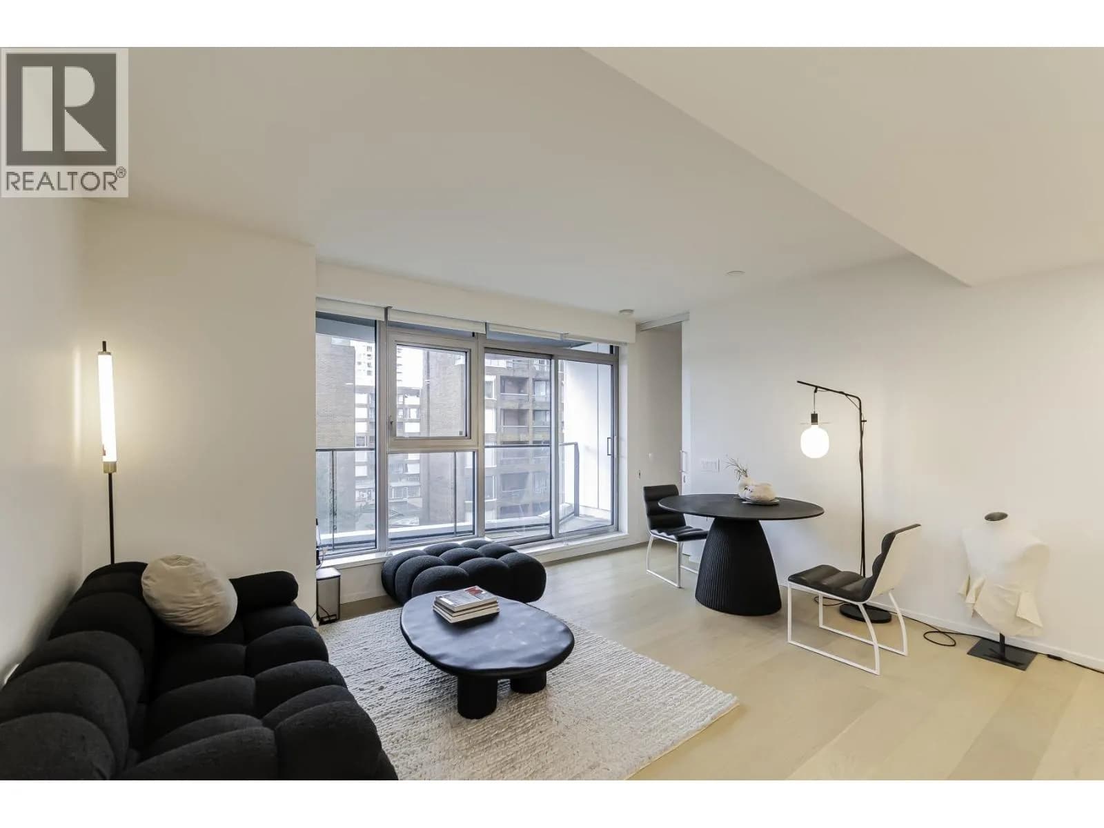 #606 889 PACIFIC STREET, Vancouver, BC photo 1