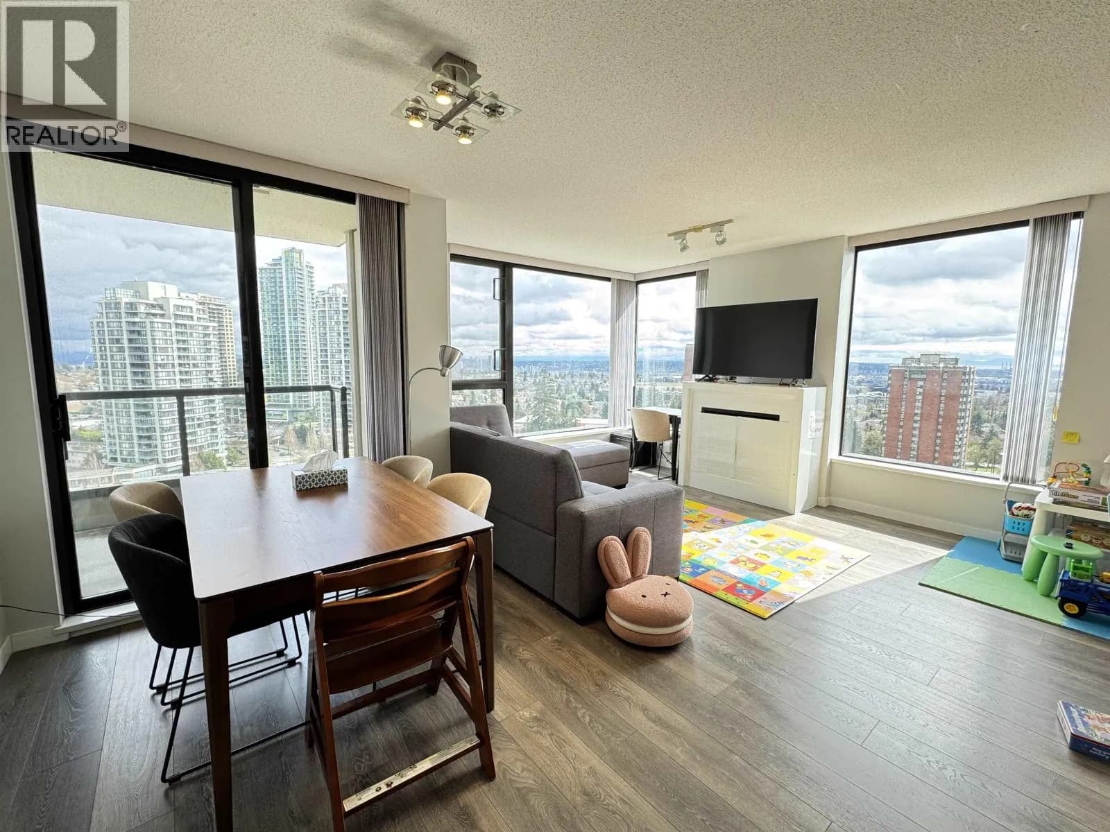 #1606 7063 HALL AVENUE, Burnaby, BC photo 3