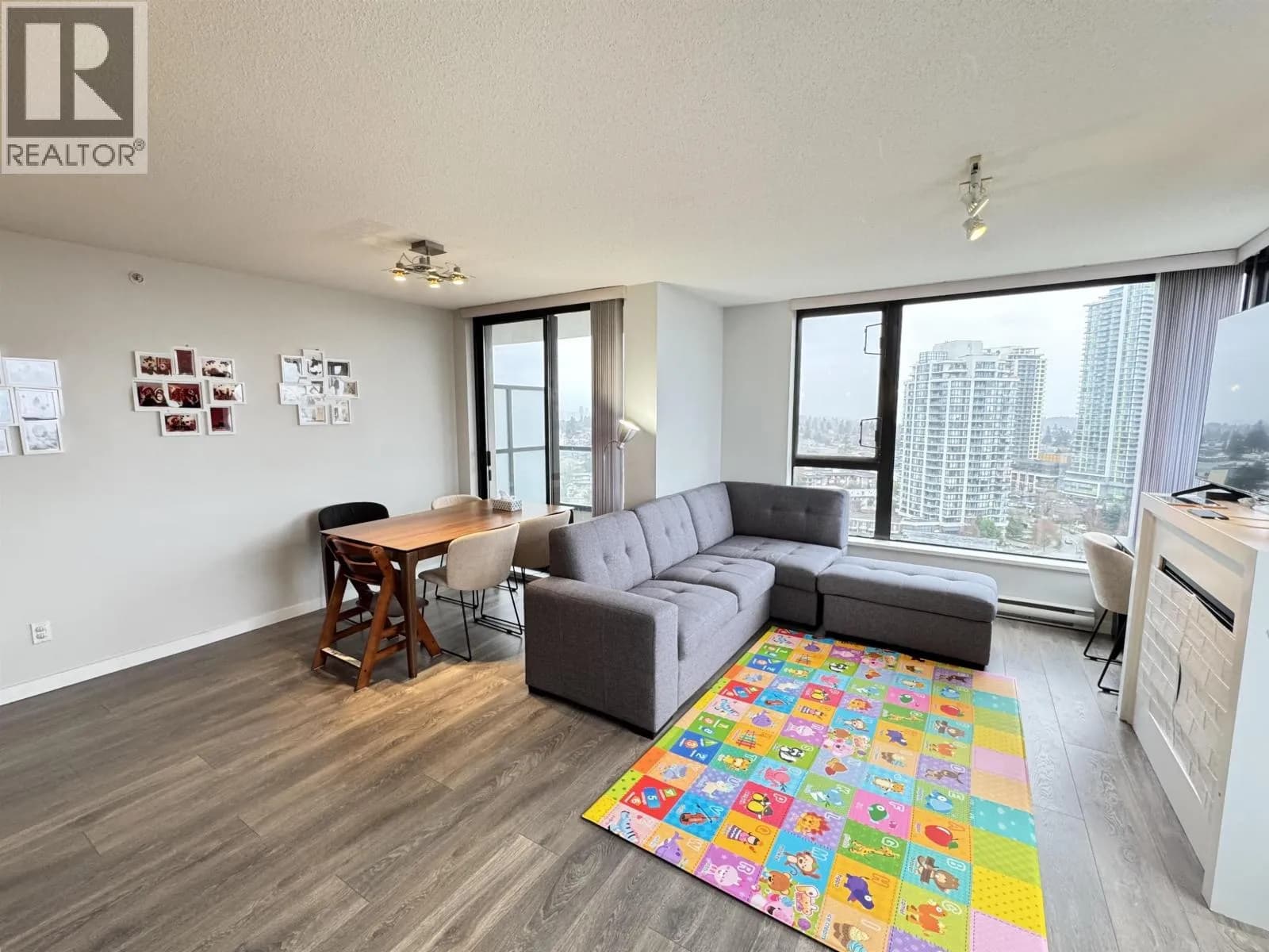 #1606 7063 HALL AVENUE, Burnaby, BC photo 4
