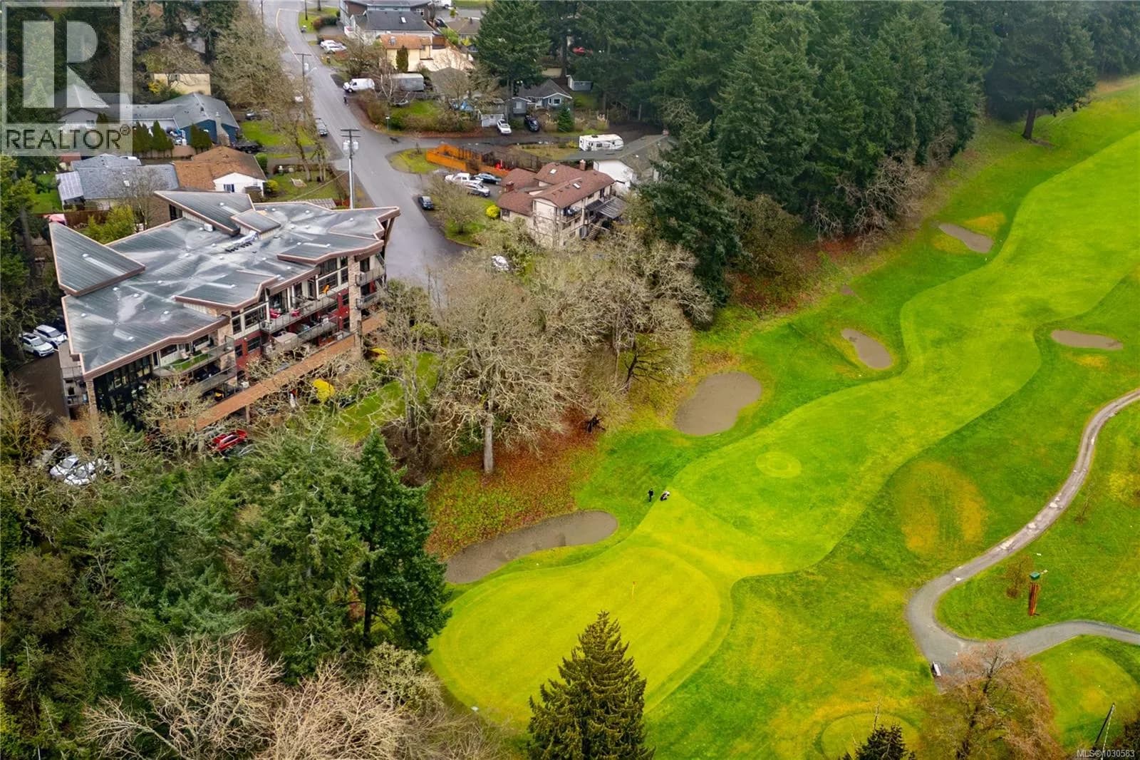 #301 2850 Aldwynd Rd, Langford, BC photo 2