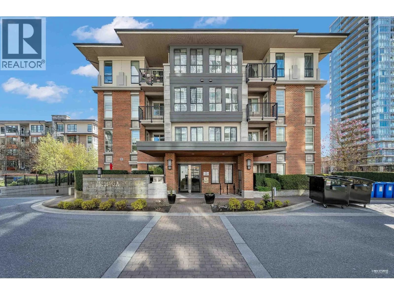 1135 WINDSOR MEWS, Coquitlam