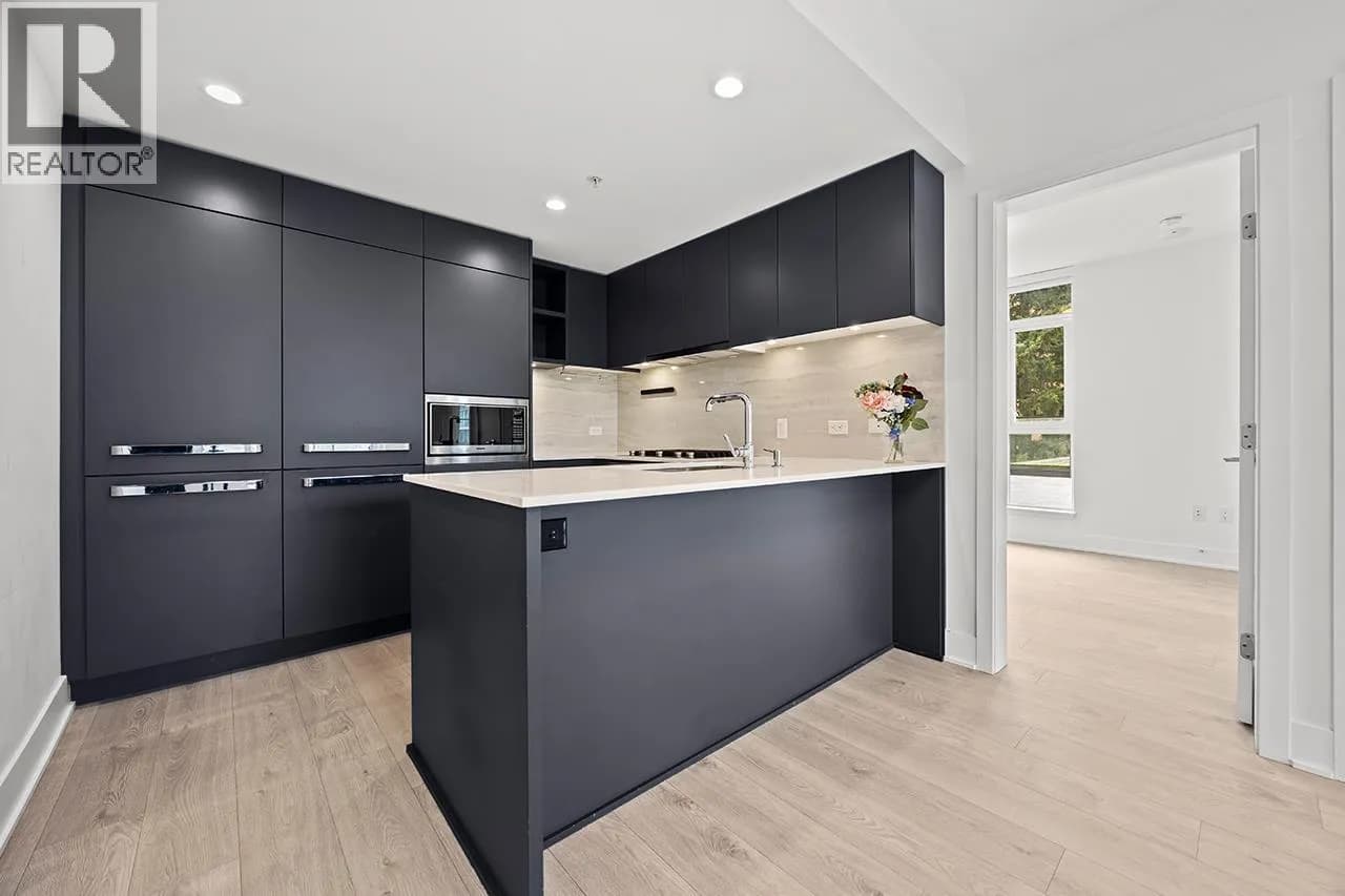 #302 450 WESTVIEW STREET, Coquitlam, BC photo 4