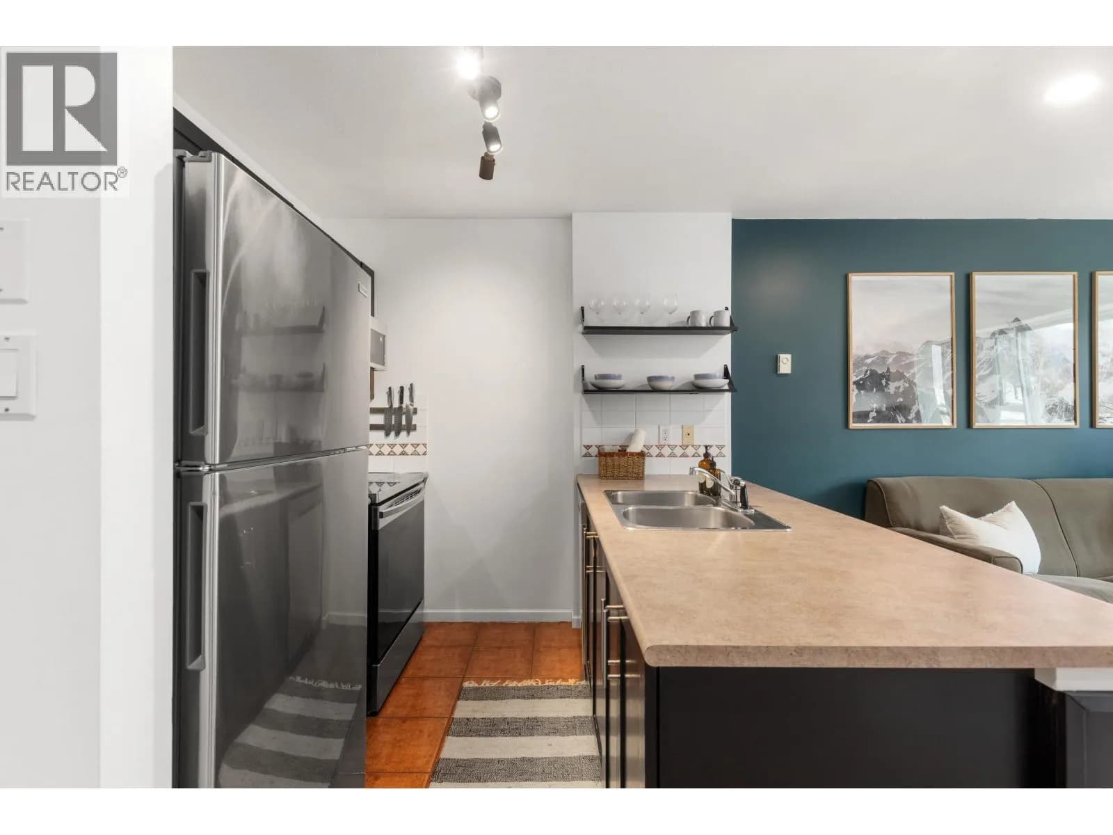 #407 4314 MAIN STREET, Whistler, BC photo 3