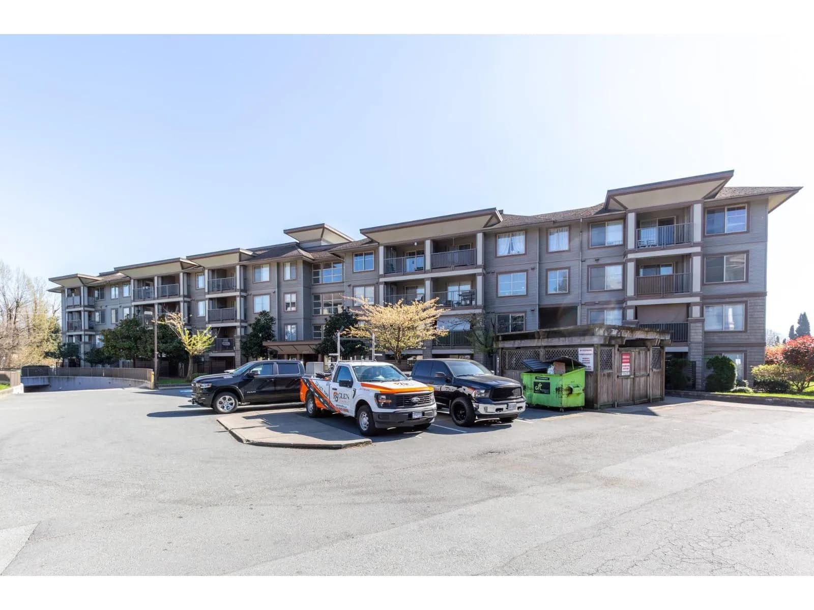 #304 45555 YALE ROAD, Chilliwack, BC photo 2