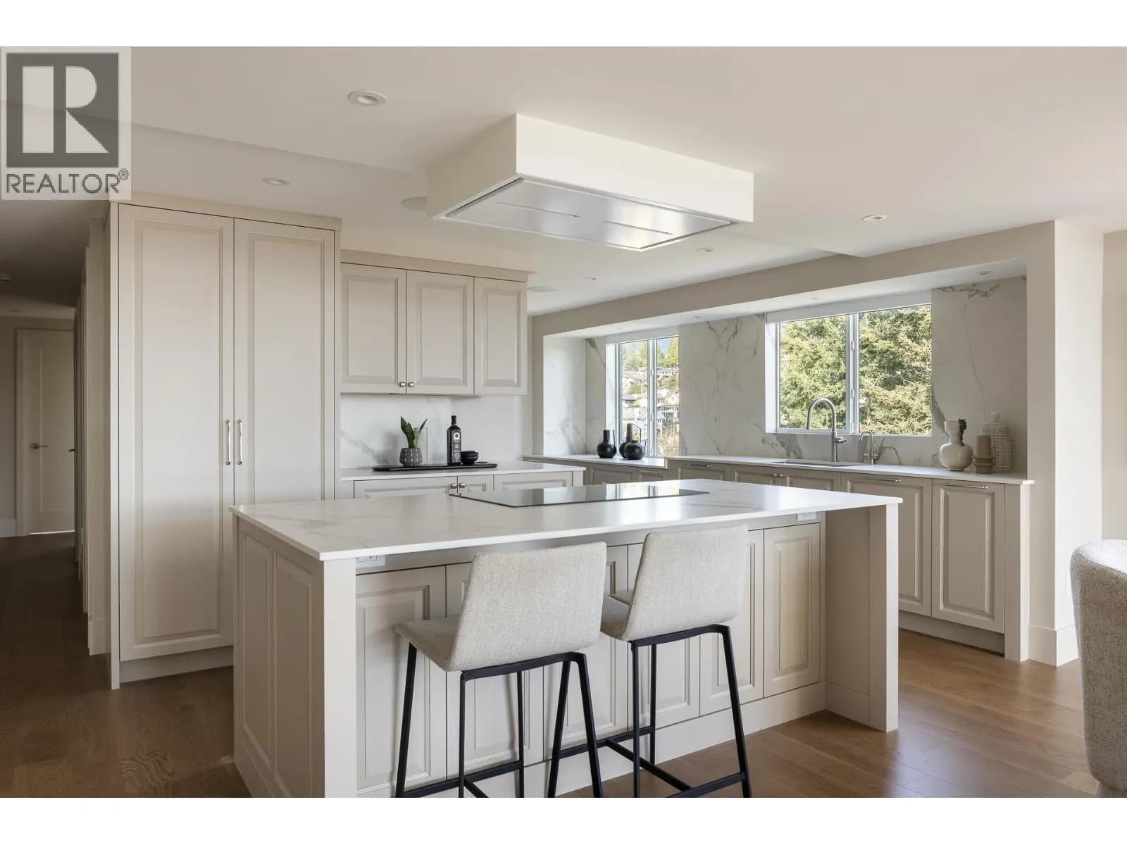 #701 475 13TH STREET, West Vancouver, BC photo 4