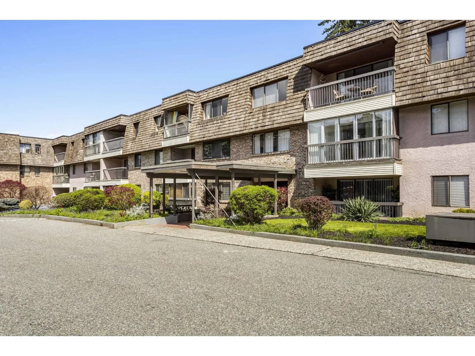 #311 32175 OLD YALE ROAD, Abbotsford, BC photo 3