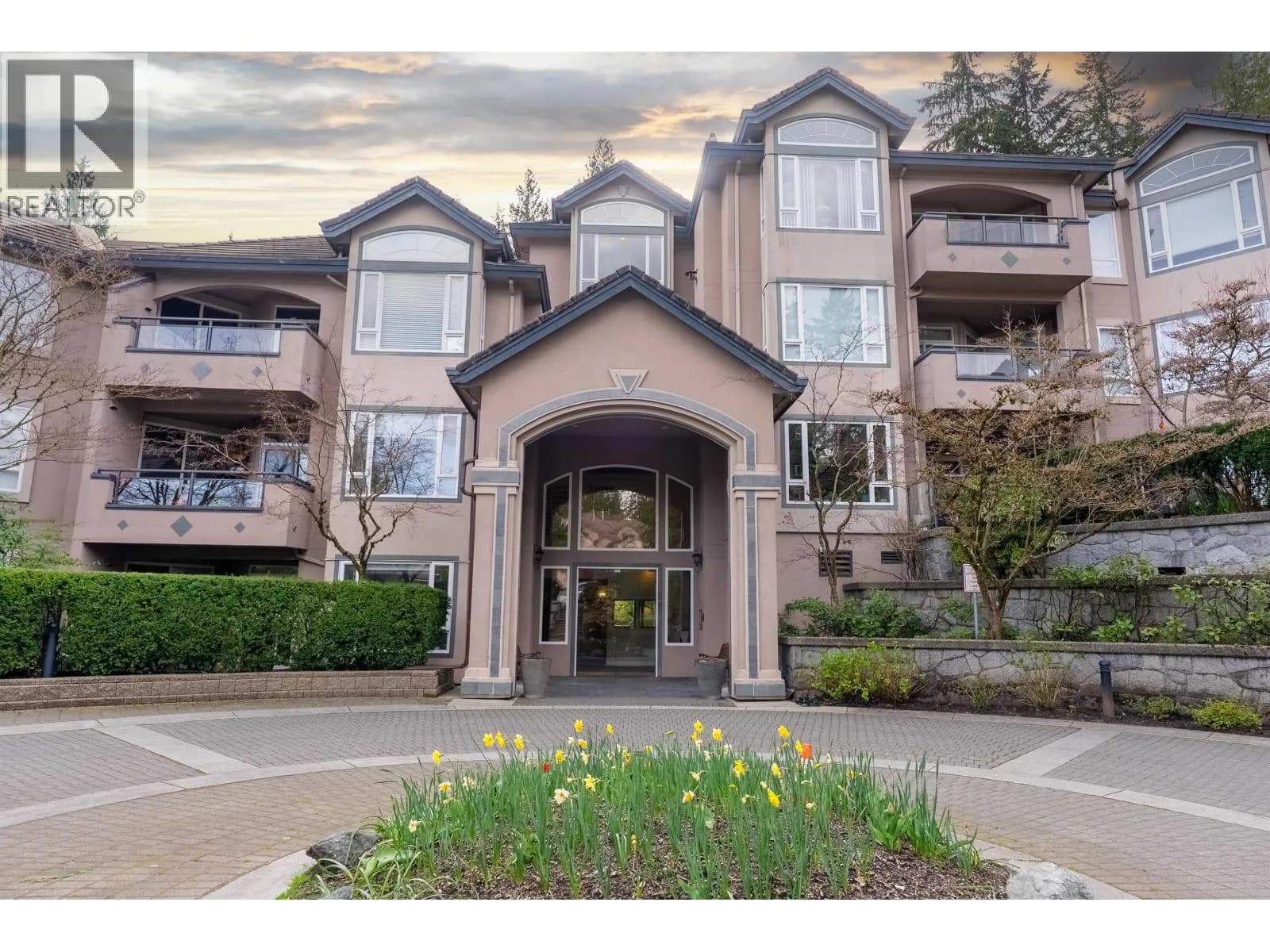 3280 PLATEAU BOULEVARD, Coquitlam