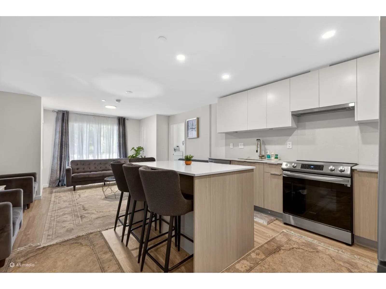 13968 LAUREL DRIVE, Surrey