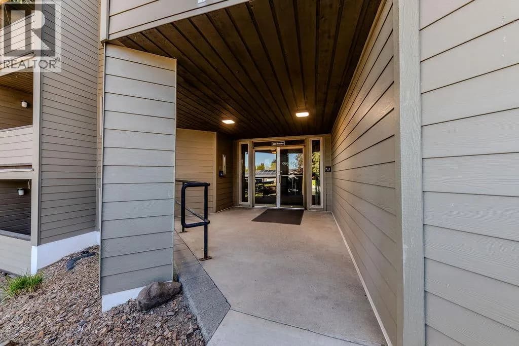 #339 245 GORDONHORN Crescent, Kamloops, BC photo 3