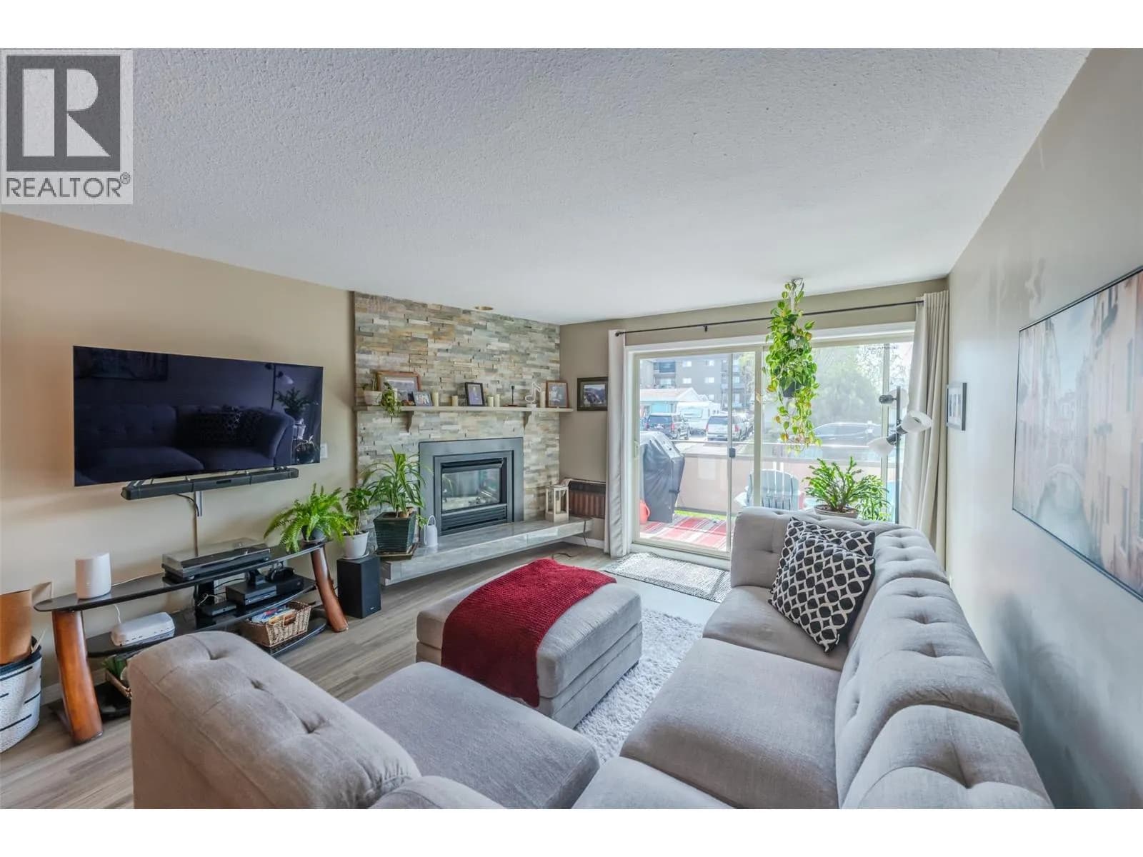335 Churchill Avenue, Penticton