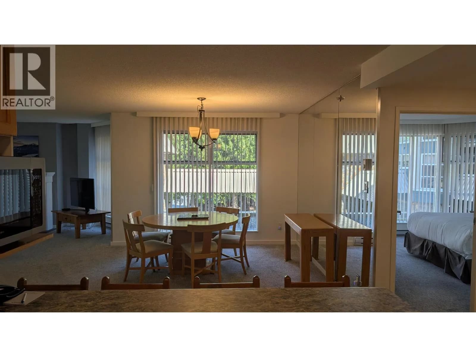 #201wk50 4910 SPEARHEAD PLACE, Whistler, BC photo 3