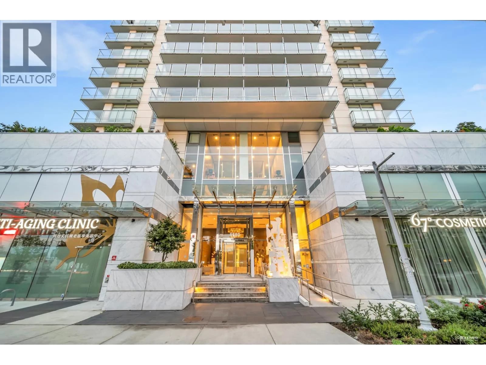 #1602 5580 NO. 3 ROAD, Richmond, BC photo 2