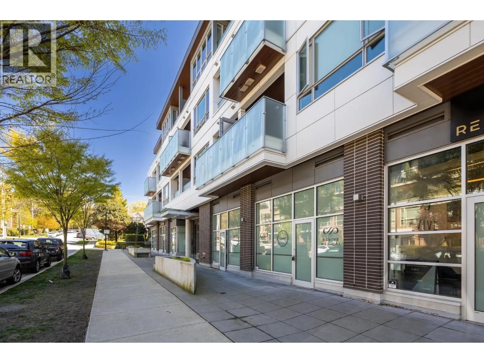 #204 711 W 14TH STREET, North Vancouver, BC photo 2