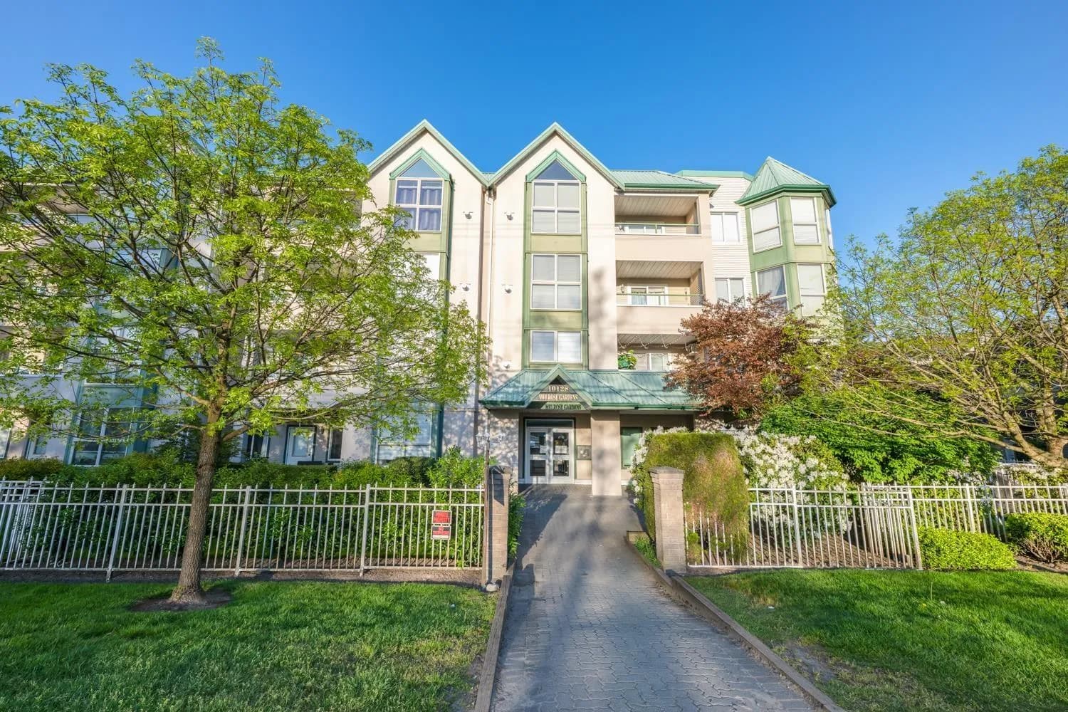 #313 10128 132 STREET, Surrey, BC photo 2
