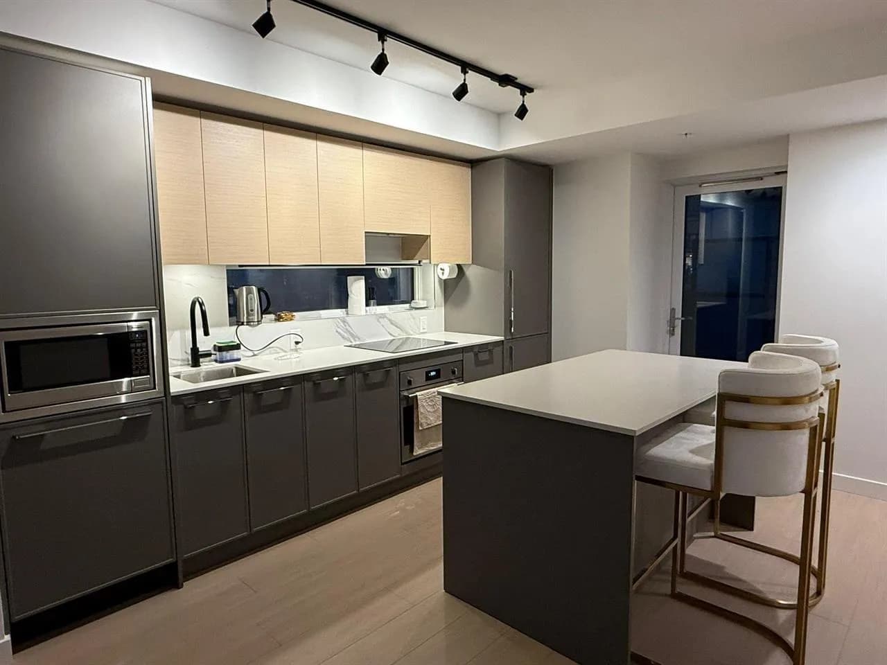 13745 GEORGE JUNCTION, Surrey