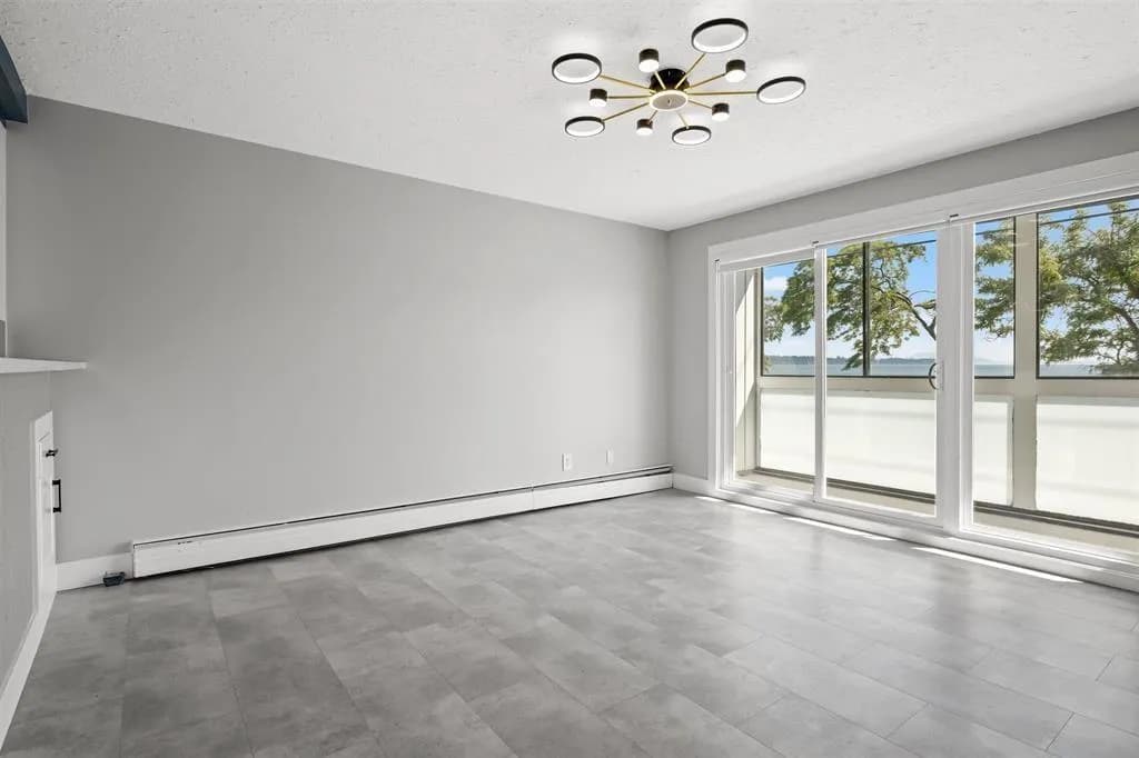 #110 14881 MARINE DRIVE, White Rock, BC photo 4