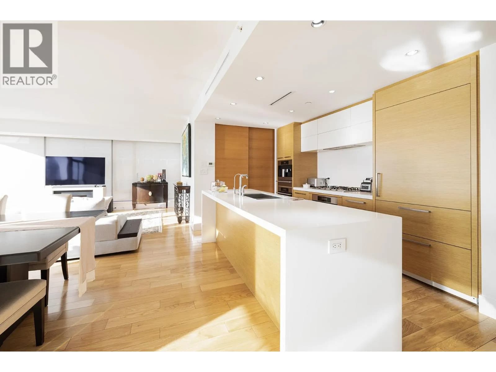 #3001 667 HOWE STREET, Vancouver, BC photo 3