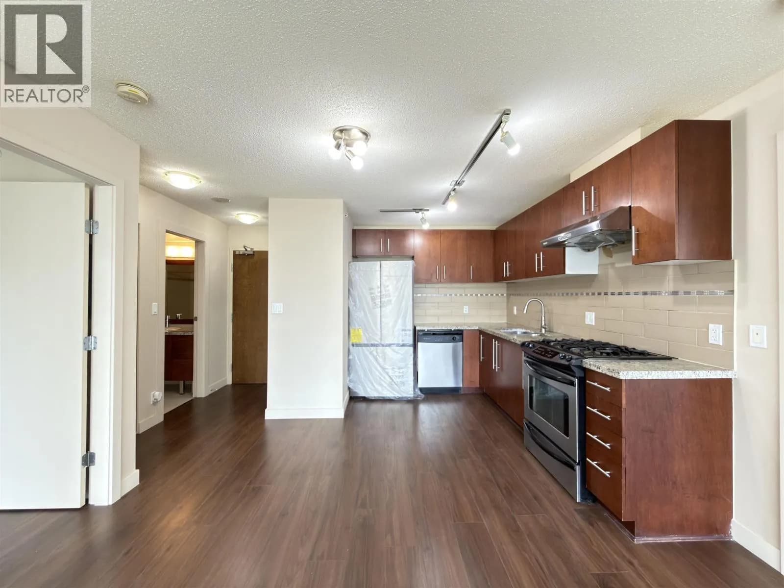 #808 8280 LANSDOWNE ROAD, Richmond, BC photo 2