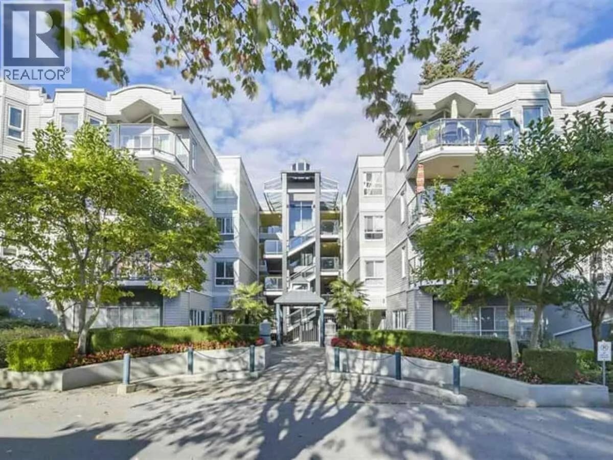 #202 2250 SE MARINE DRIVE, Vancouver, BC photo 3
