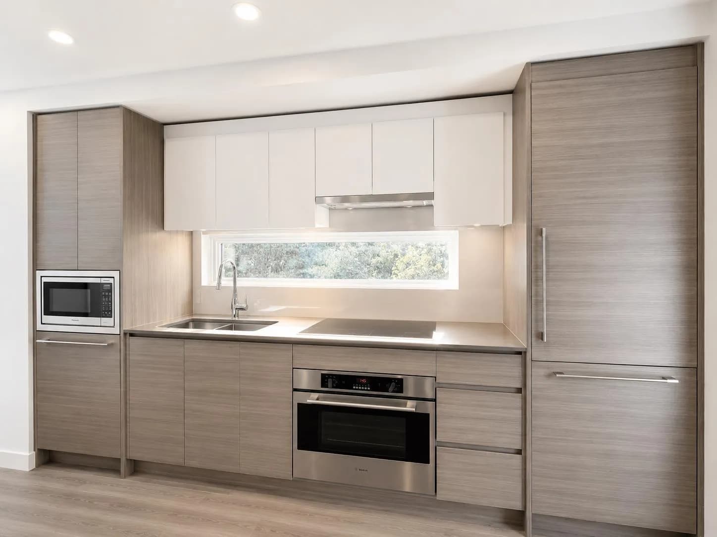 #803 13615 FRASER HIGHWAY, Surrey, BC photo 3