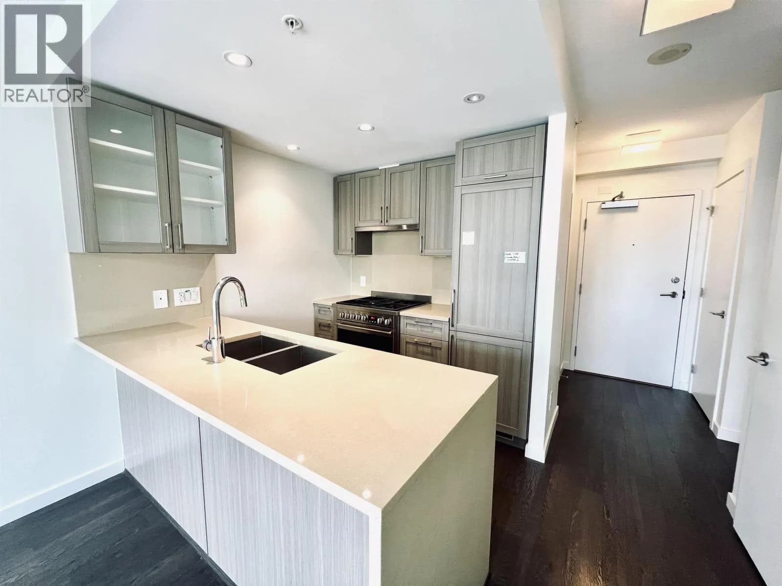 #605 5598 ORMIDALE STREET, Vancouver, BC photo 4