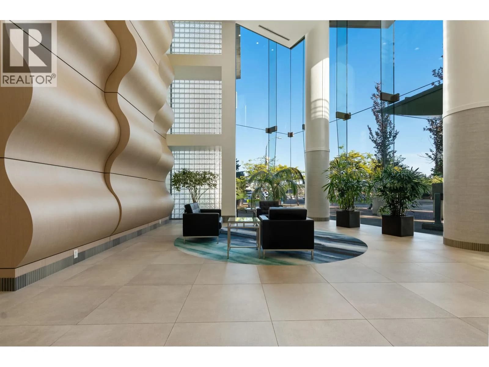 1199 MARINASIDE CRESCENT, Vancouver