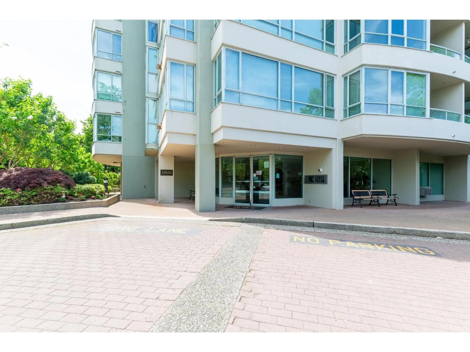 #905 15030 101 AVENUE, Surrey, BC photo 3