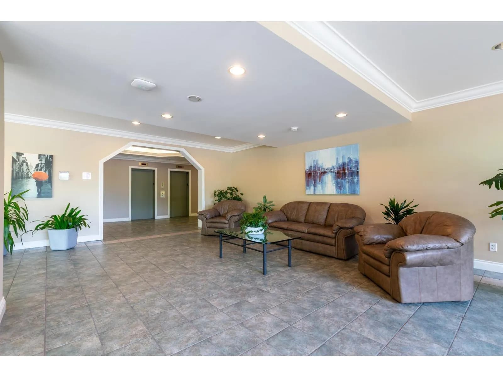 #905 15030 101 AVENUE, Surrey, BC photo 4