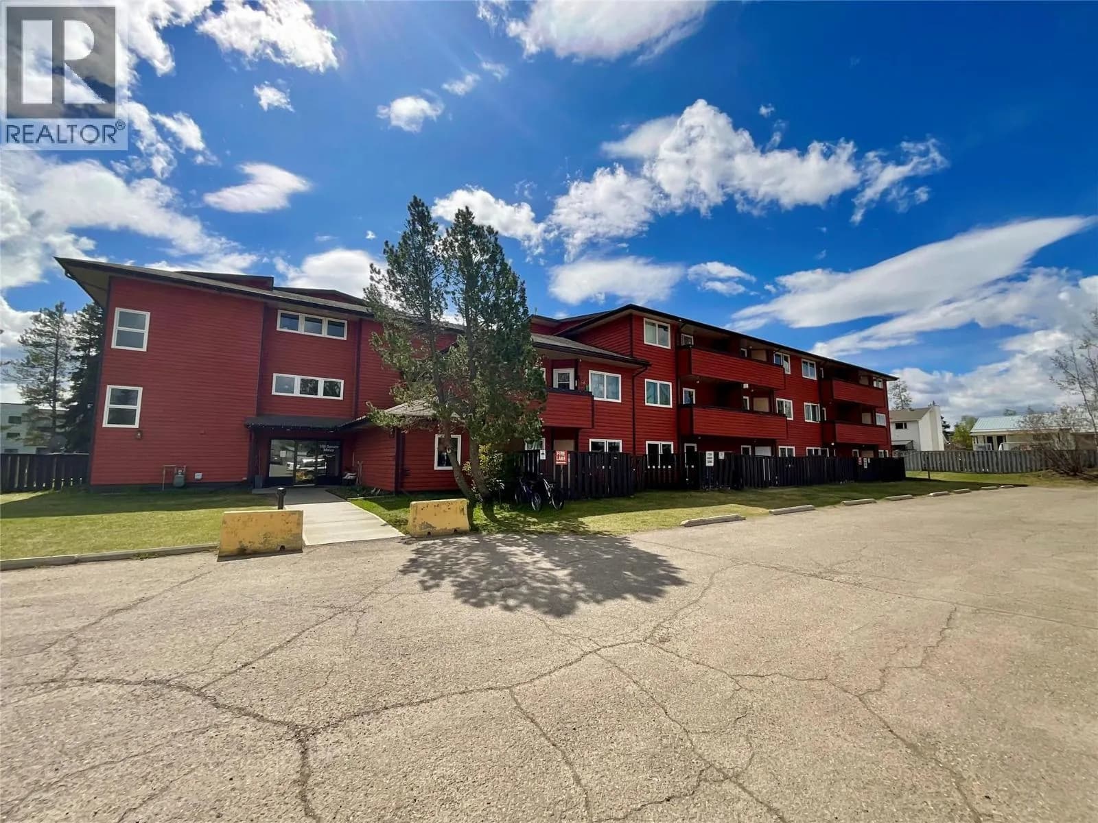 108 Spruce Avenue, Tumbler Ridge