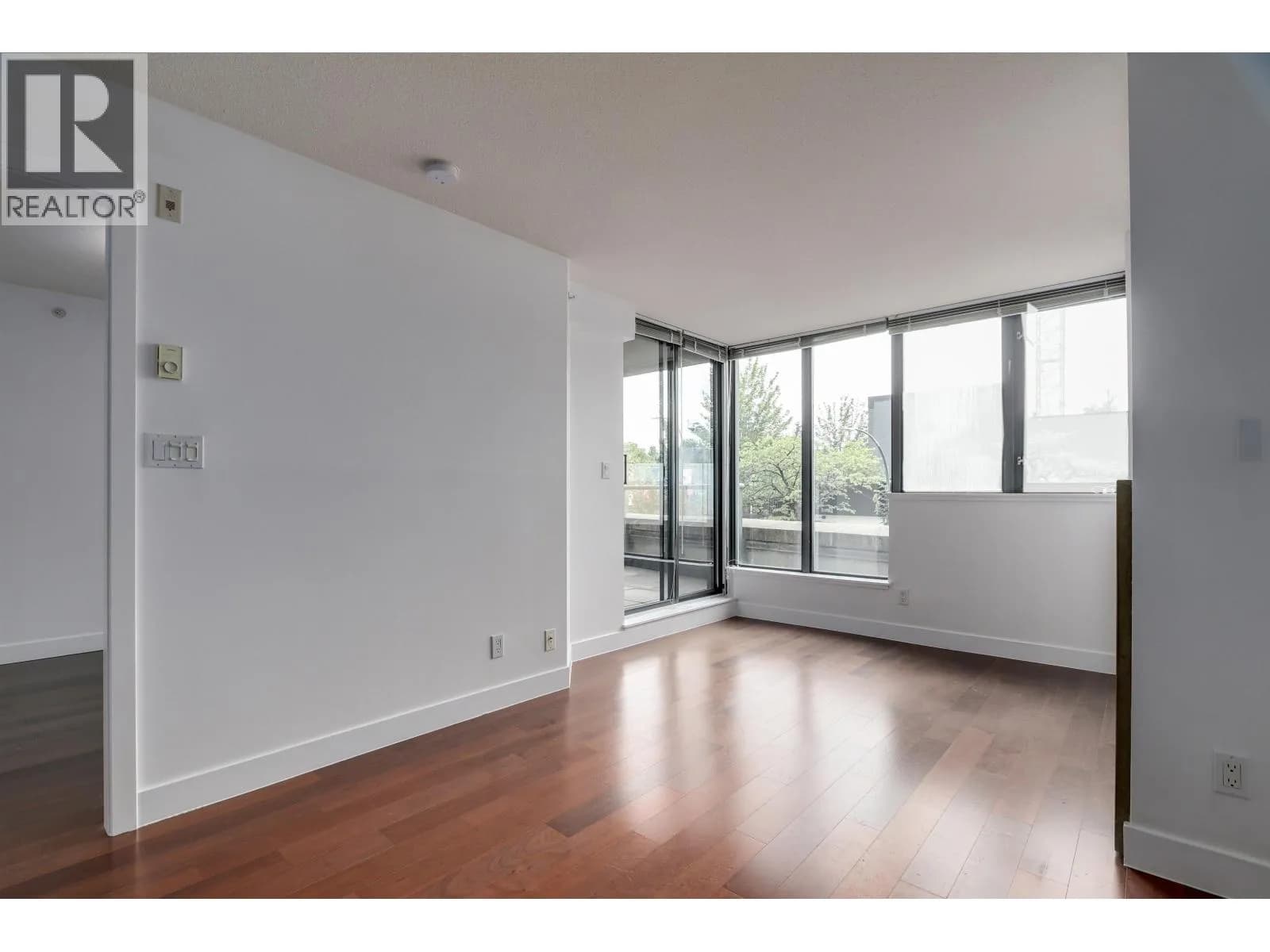 #221 3228 TUPPER STREET, Vancouver, BC photo 4