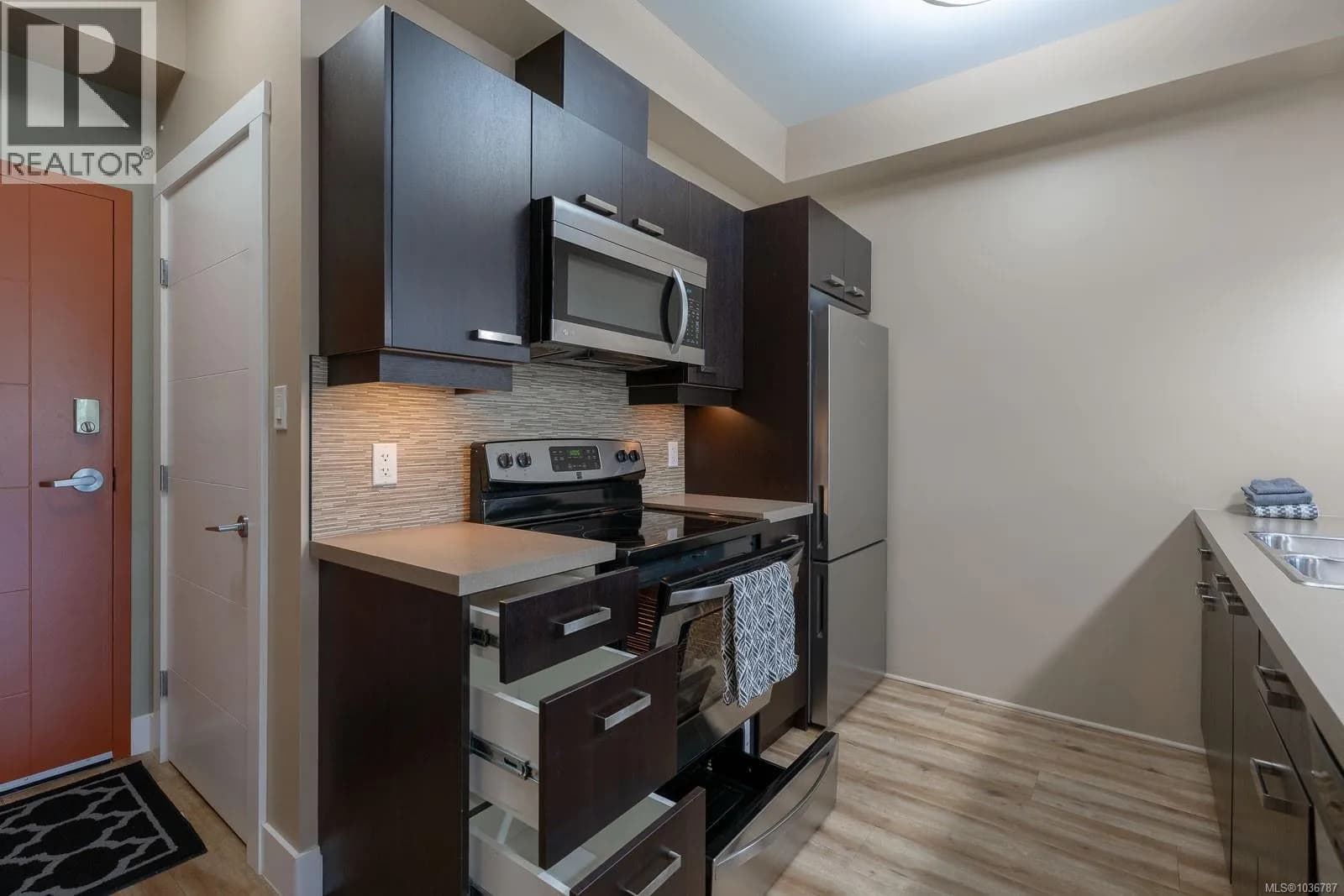 #206 5822 Garden St, Duncan, BC photo 3