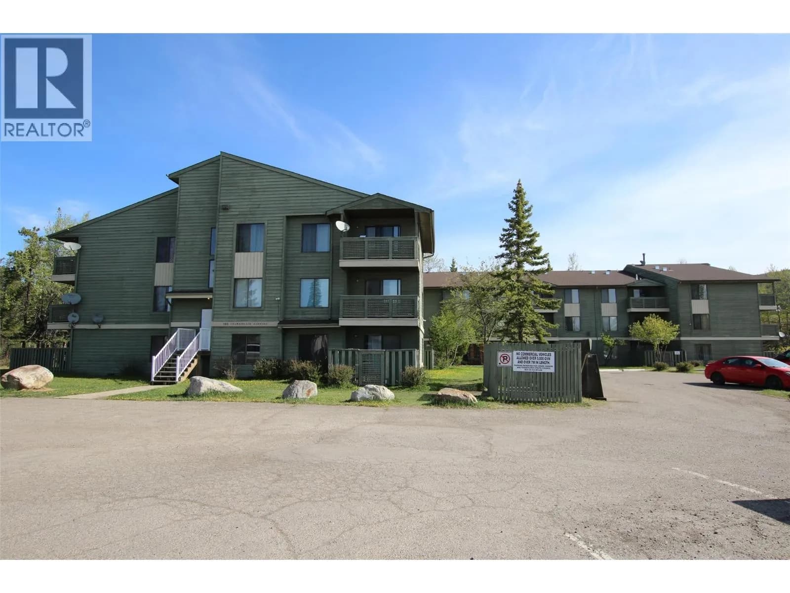 #113 185 Chamberlain Crescent, Tumbler Ridge, BC photo 2