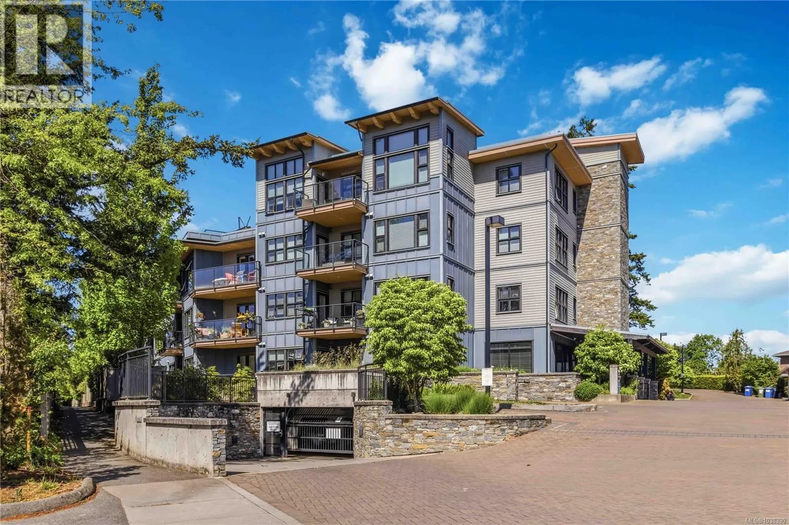 3912 Carey Rd, Saanich