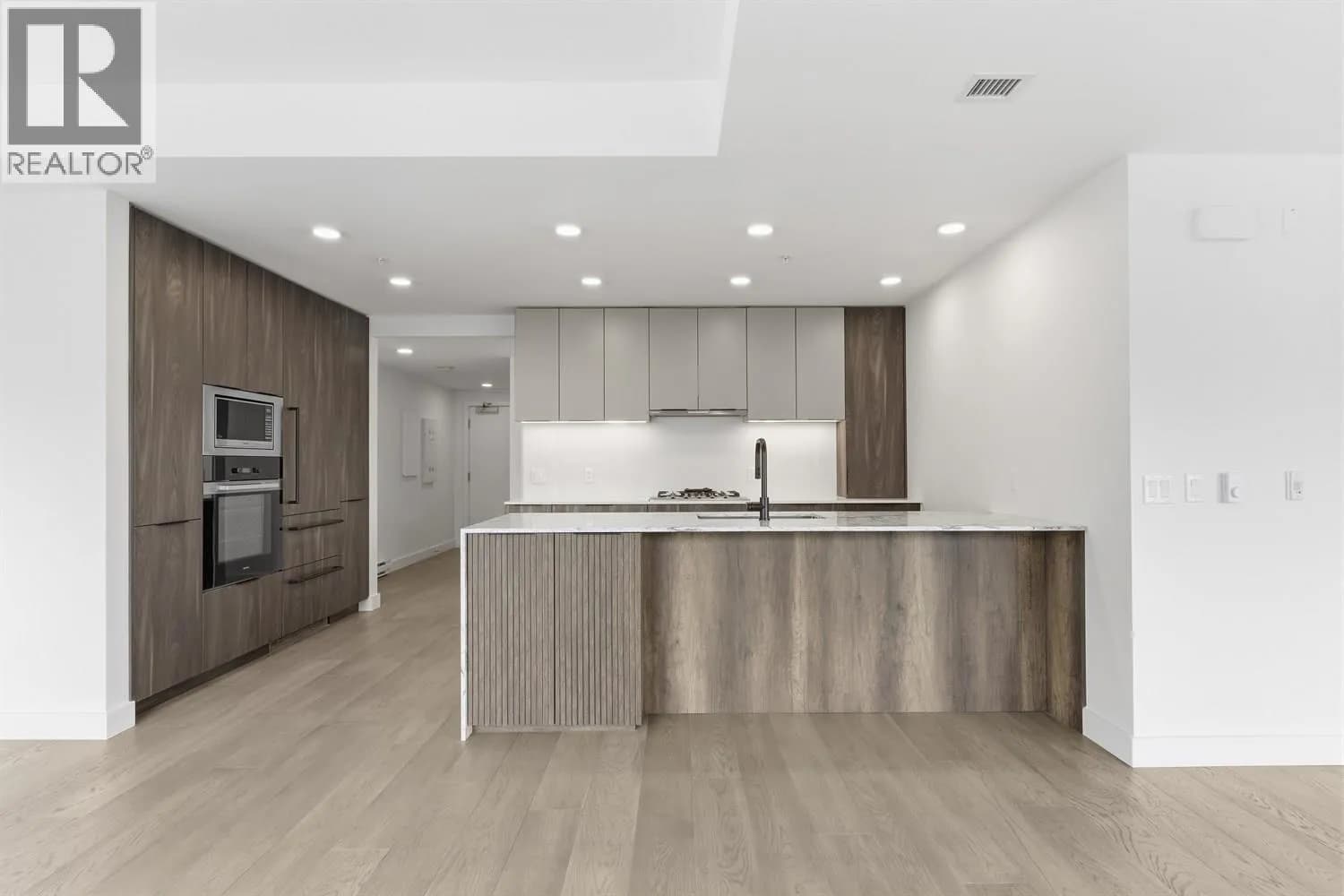 #309 3590 W 39TH AVENUE, Vancouver, BC photo 4