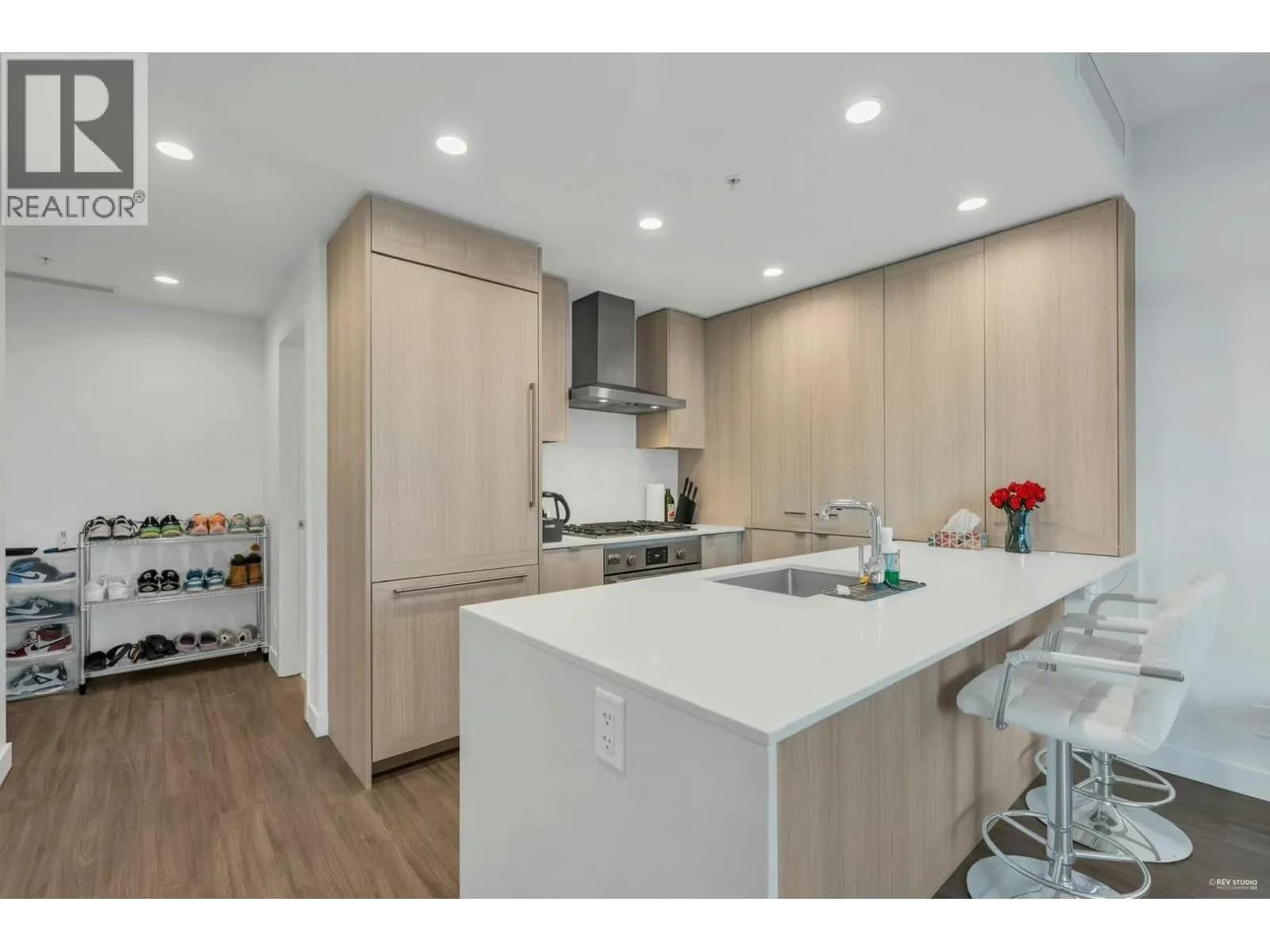 #1902 2311 BETA AVENUE, Burnaby, BC photo 3