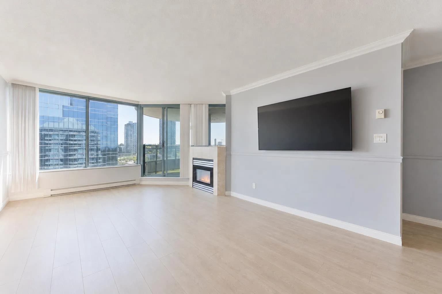 #1806 13383 108 AVENUE, Surrey, BC photo 2