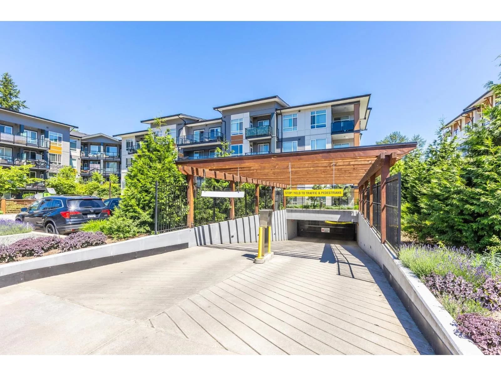 #210 19935 75A AVENUE, Langley, BC photo 2