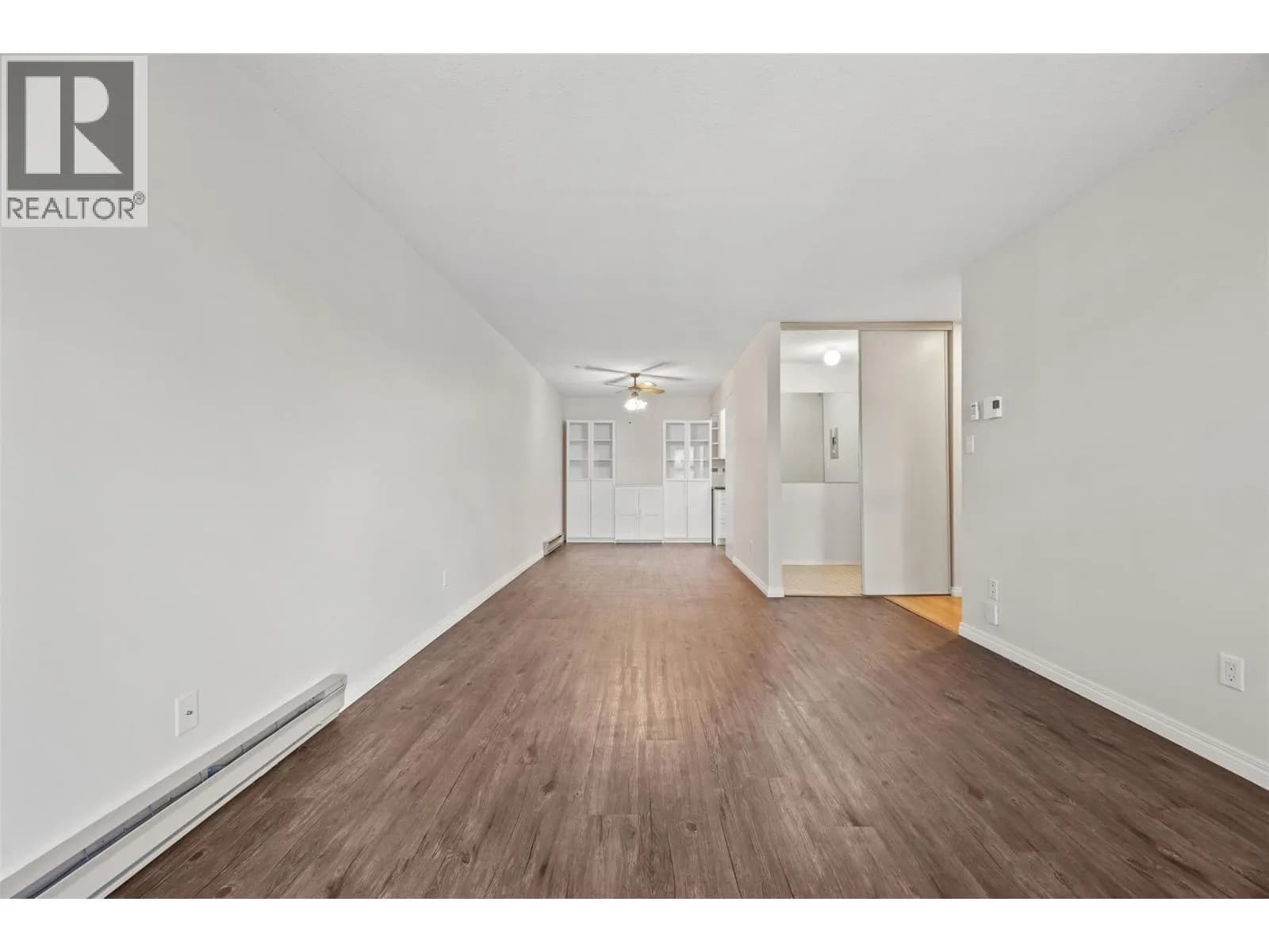#310 575 Sutherland Avenue, Kelowna, BC photo 3